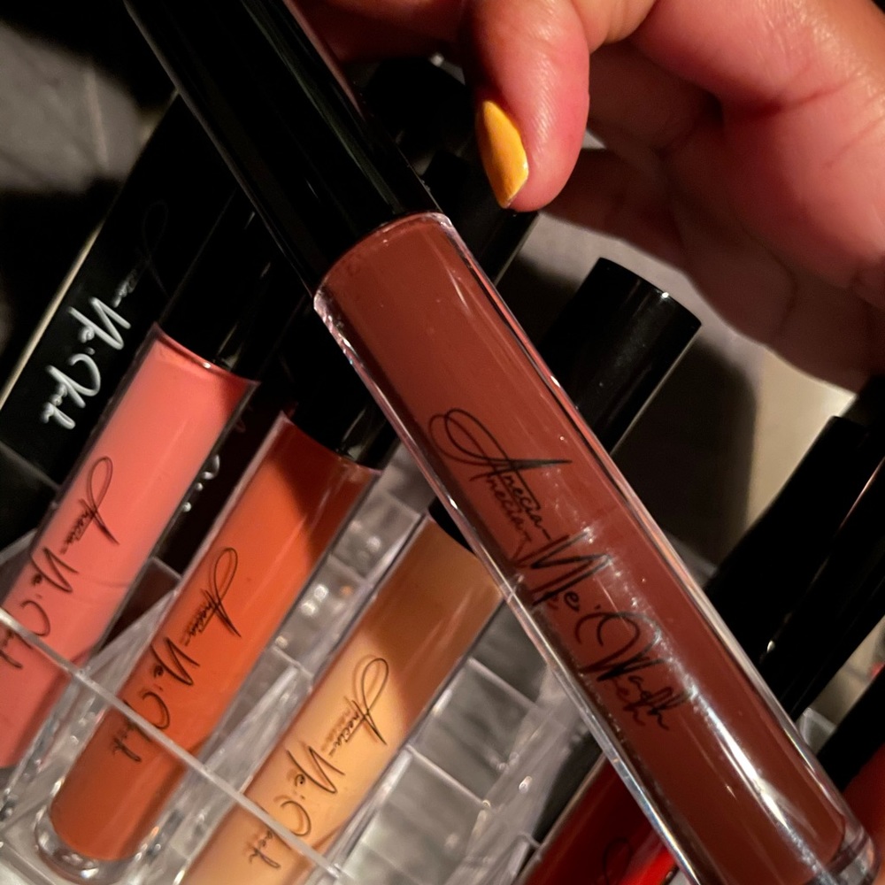Vegan cruelty free lipgloss